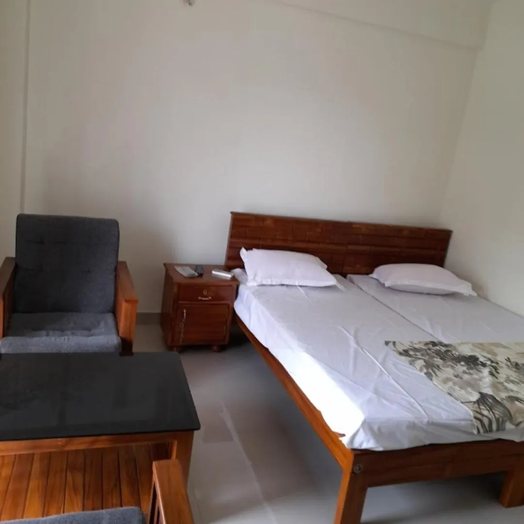 Apple 1 Bhk Appartment Kaladi 0*,  India